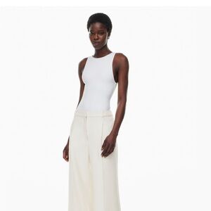 Contour bodysuit from Babaton, Size Medium. It’s the Contour 90s bodysuit